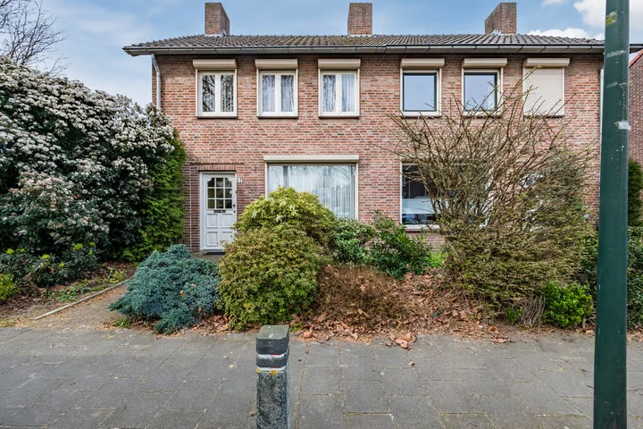 2-onder-1-kapwoning Willem Knaapenstraat 17 in Geldrop