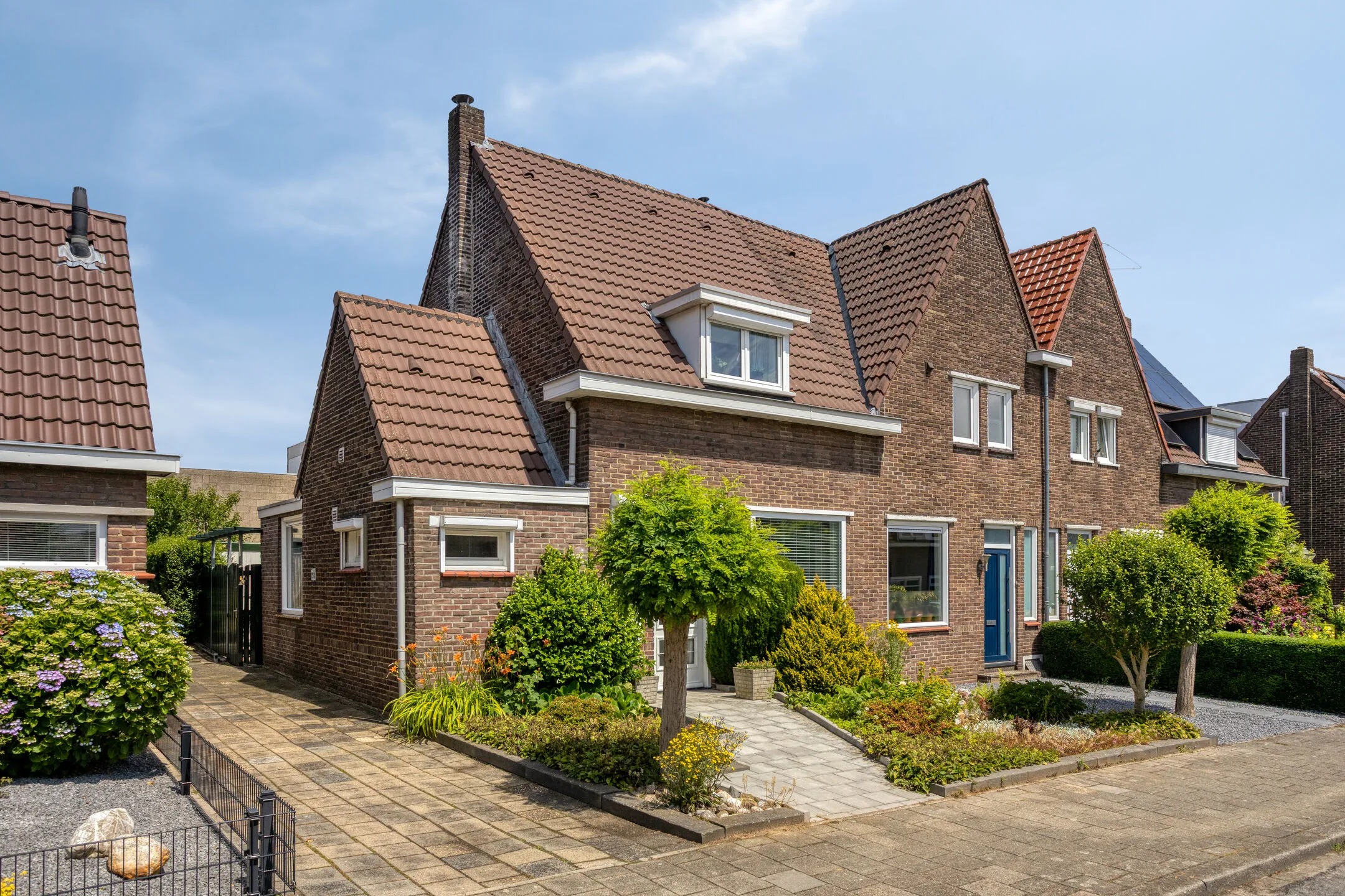 Hoekwoning Leeuwerikstraat 14 in Geleen