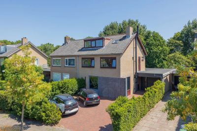 2-onder-1-kapwoning de Ruyterlaan 38 in Bennebroek