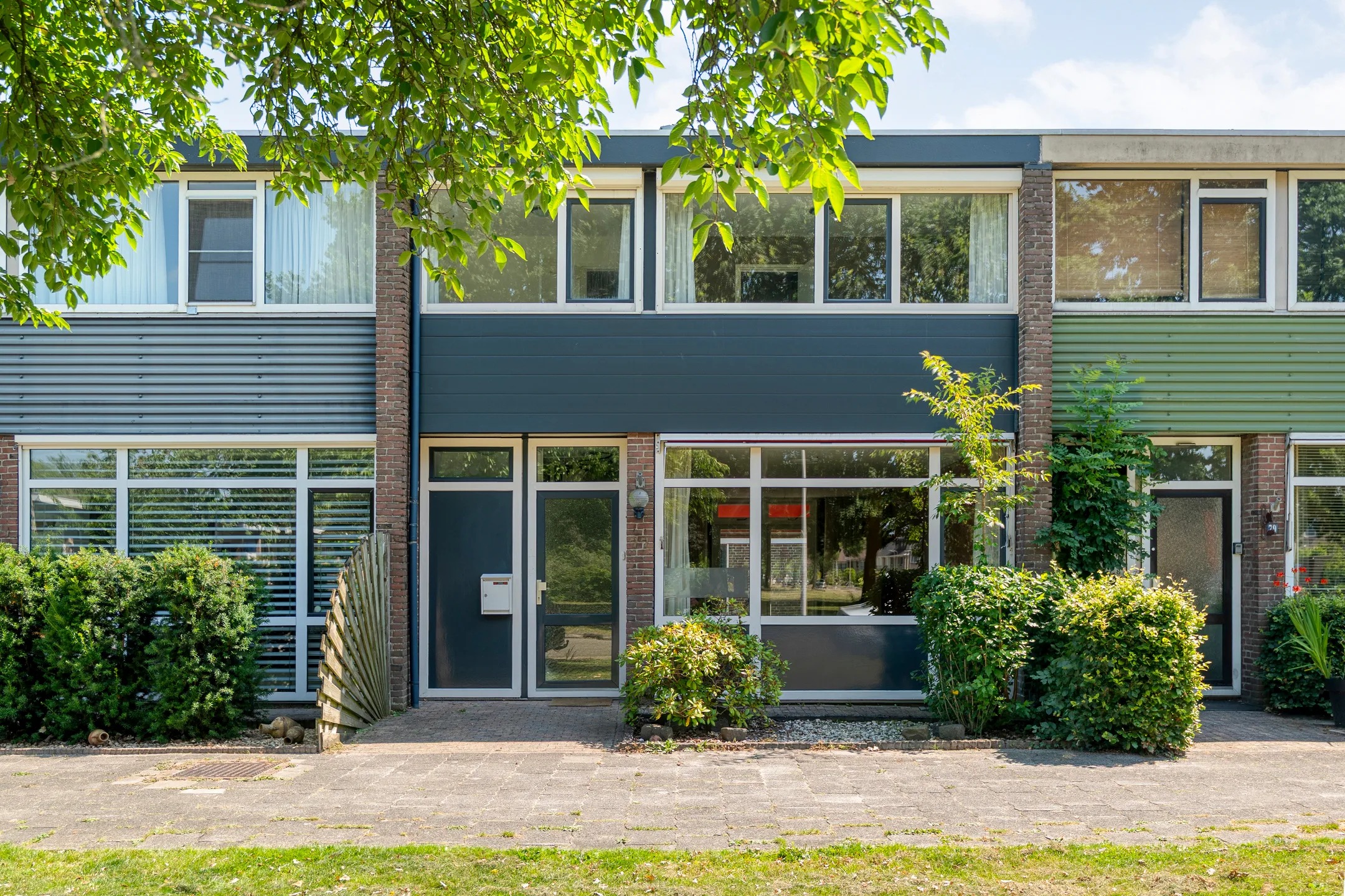 Tussenwoning Middenweg 77 in Hoogeveen
