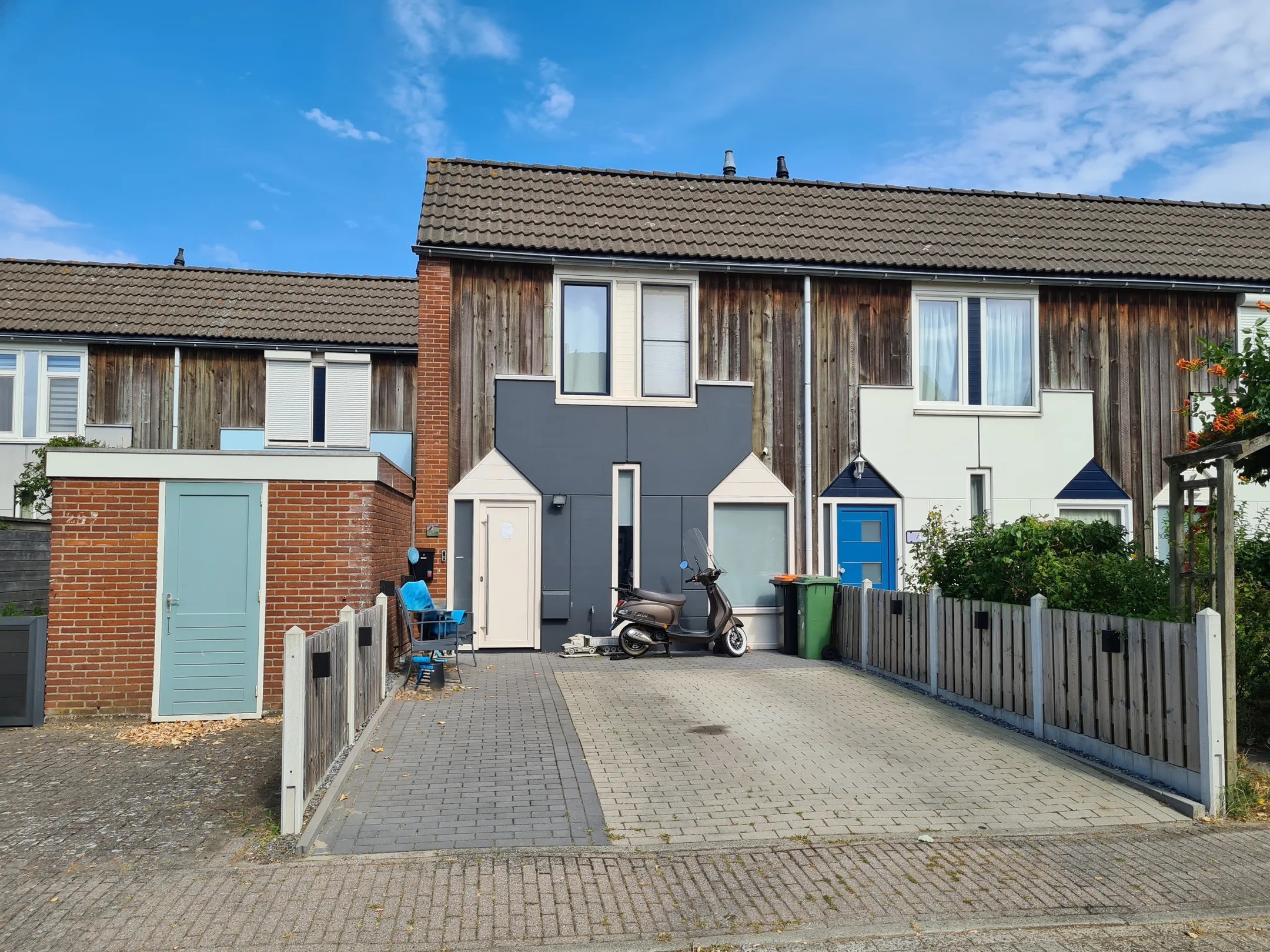 Hoekwoning Kanariesprenk 299 in Vlissingen