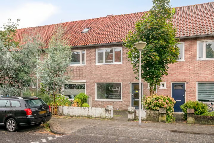 Tussenwoning Bergen op Zoomstraat 17 in Eindhoven