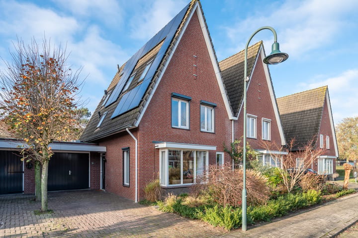 Geschakelde 2-onder-1-kapwoning Wildenborchlaan 62 in Helmond