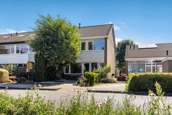 Hoekwoning Johan Winklerwei 251 in Leeuwarden