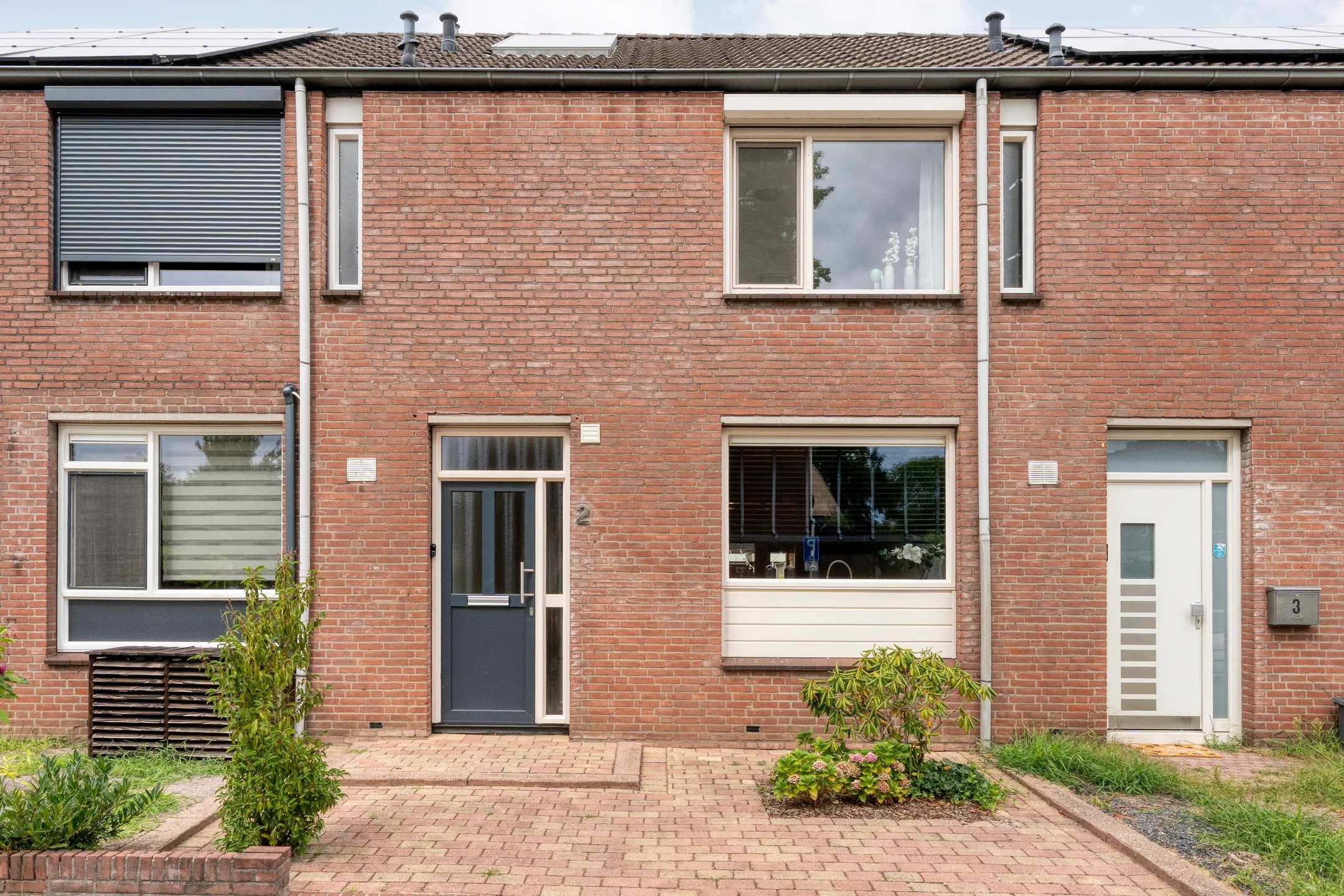 Tussenwoning Symfoniestraat 2 in Enschede