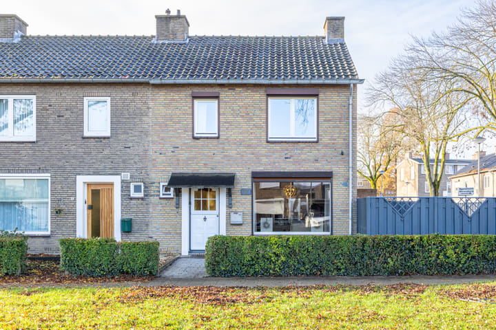 Hoekwoning Michaëlstraat 17 Geleen