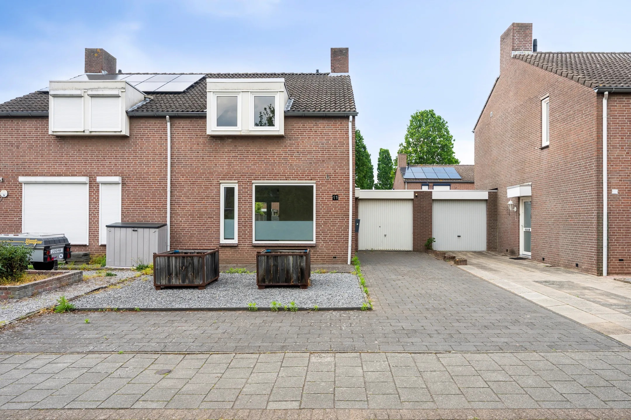 Geschakelde 2-onder-1-kapwoning Lobeliastraat 11 in Ittervoort