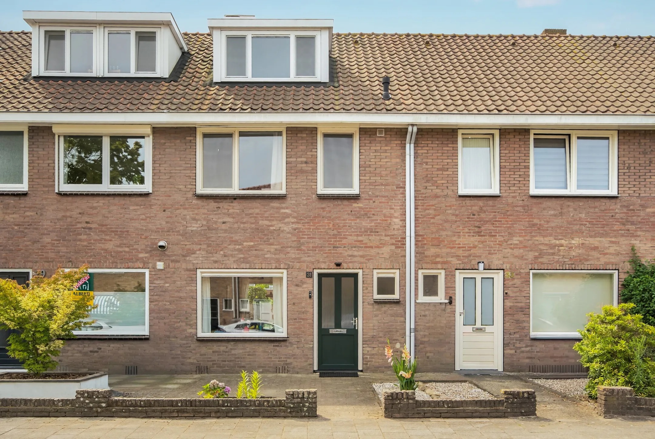 Tussenwoning Bergen op Zoomstraat 31 in Eindhoven