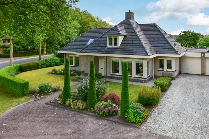 Villa, geschakelde woning Platanenstraat 19 A Zwartebroek