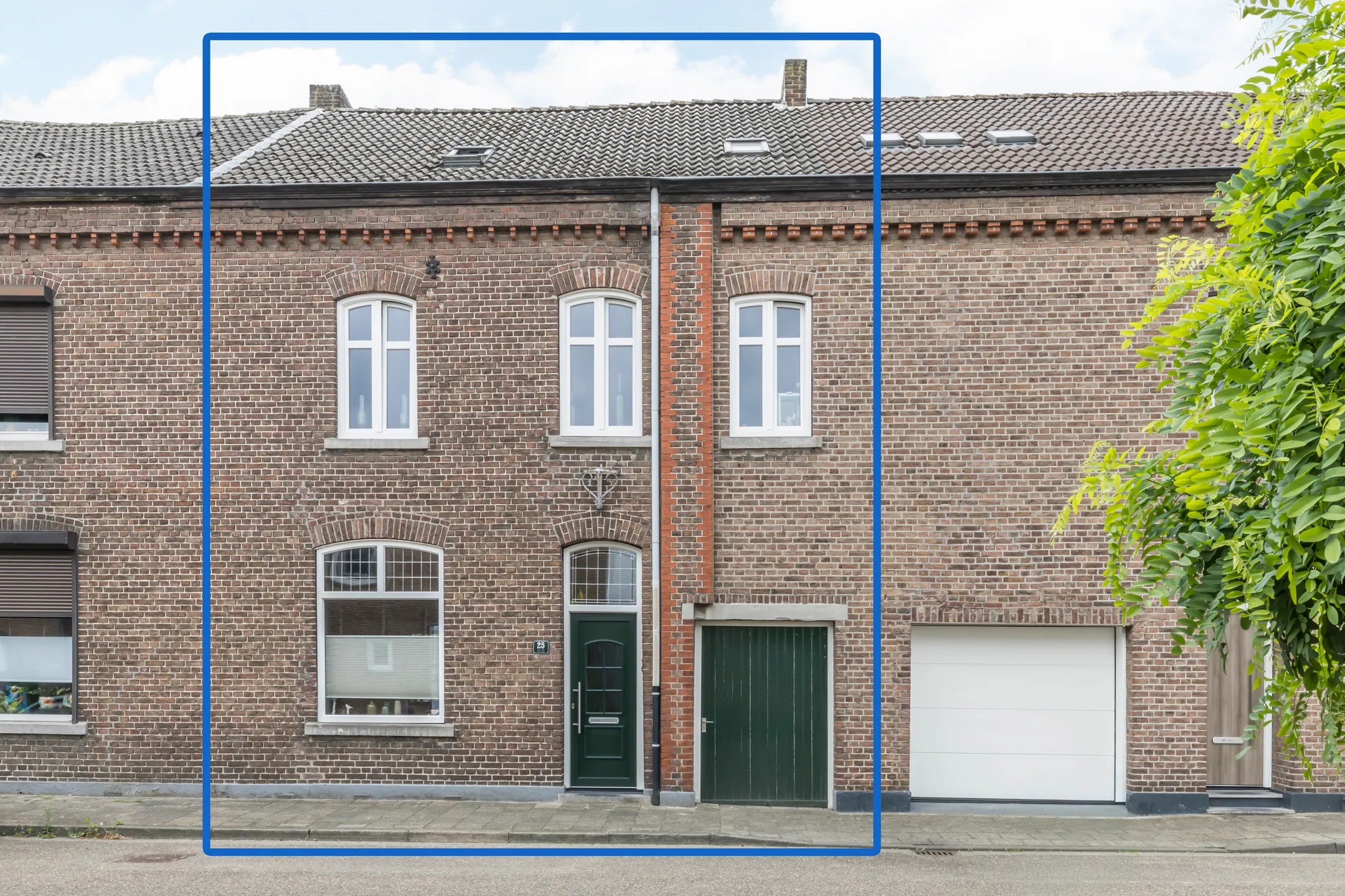 Tussenwoning Overbroekerstraat 25 in Hoensbroek