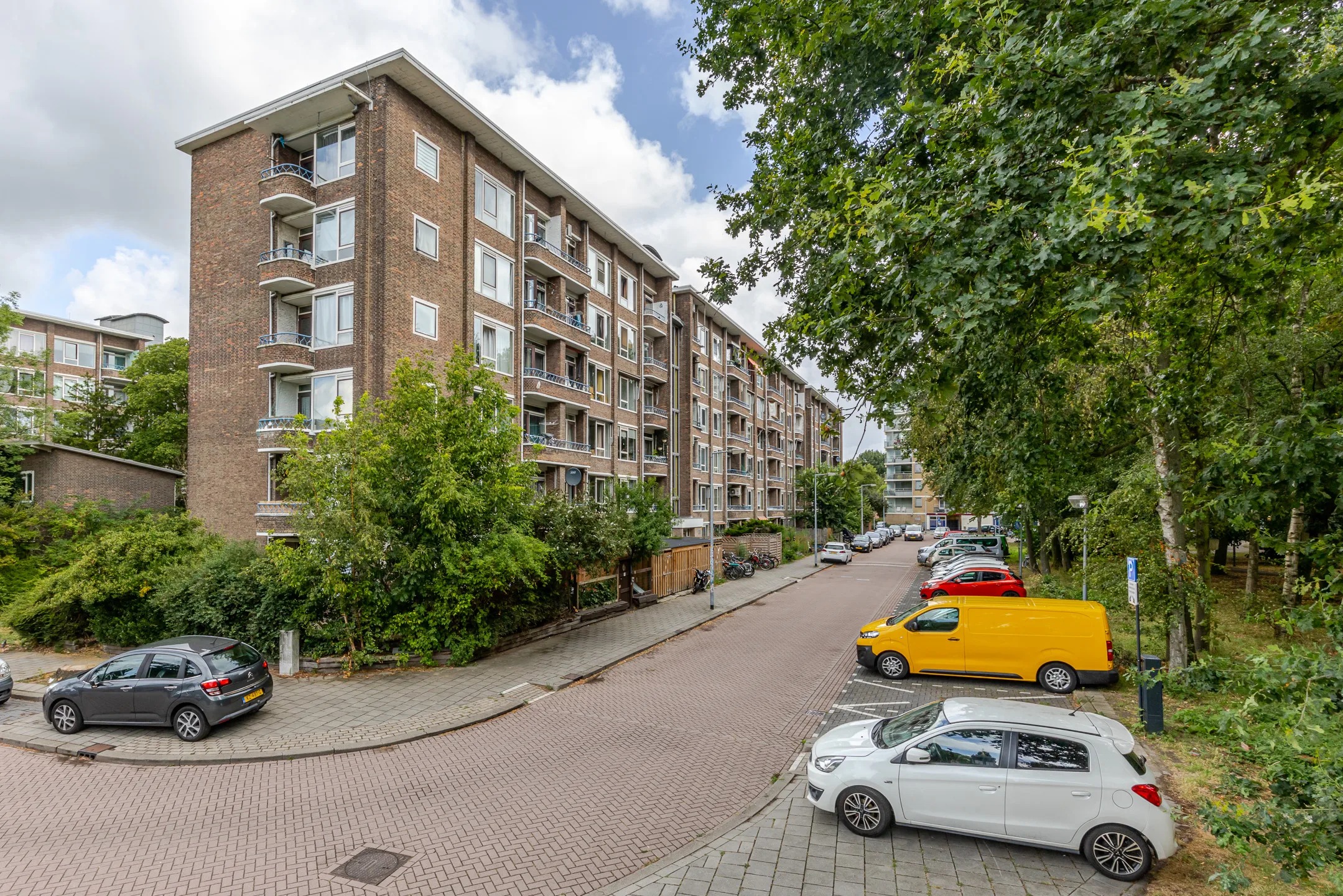 Portiekflat Burgemeester Stulemeijerlaan 75 in Schiedam