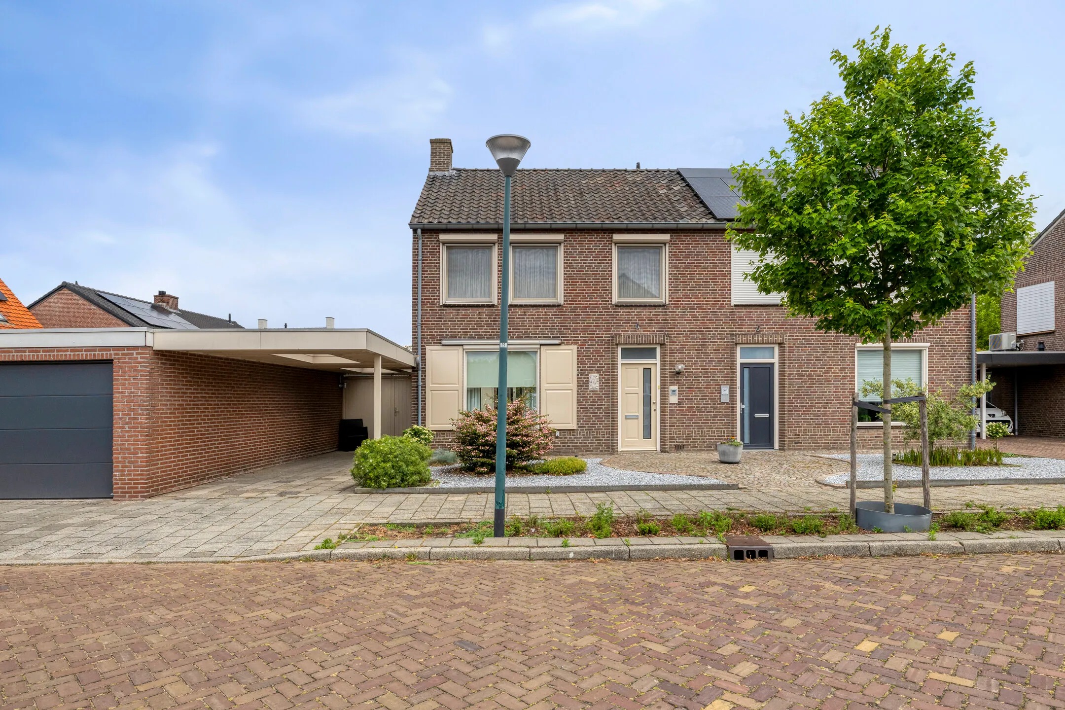 2-onder-1-kapwoning Willibrordusstraat 32 in Loon op Zand