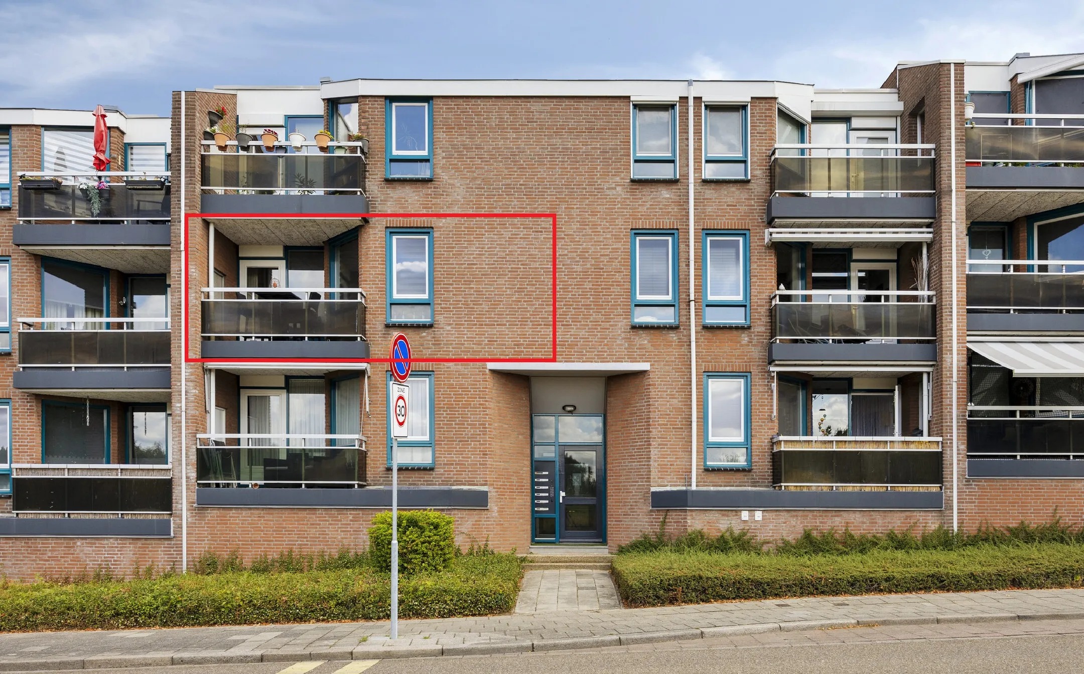 Portiekflat Demstraat 4 C in Hoensbroek
