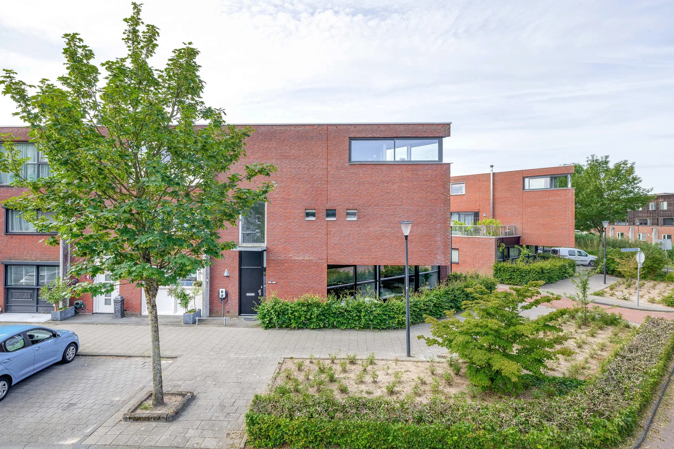 Hoekwoning Zalmwater 23 in Barendrecht
