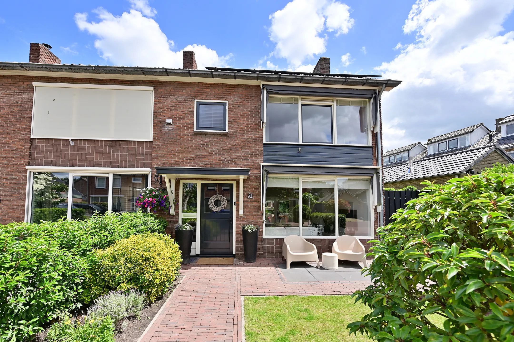 Hoekwoning Thorbeckestraat 21 in Huizen