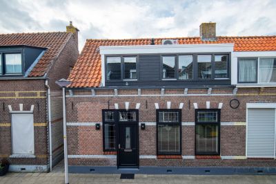 2-onder-1-kapwoning Burg ten Veldestr 32 in Genemuiden