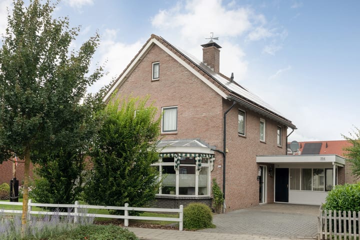 Vrijstaande woning Almelosestraat 15 a in Raalte
