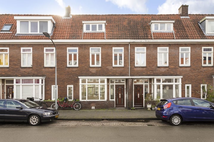 Eengezinswoning, tussenwoning Middenweg 122 Haarlem