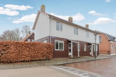 2-onder-1-kapwoning Kartuizerstraat 1 in Raamsdonksveer