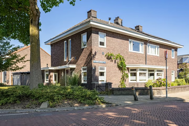 2-onder-1-kapwoning Wethouder Elhorststraat 122 in Enschede