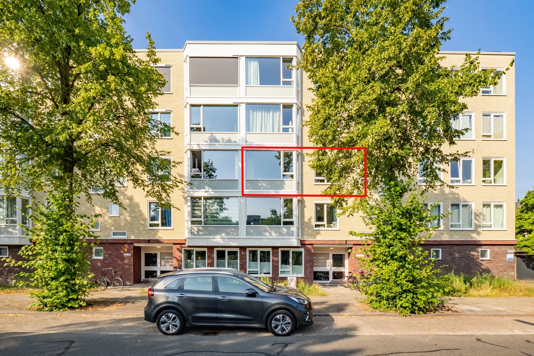 Portiekflat Van Bijnkershoeklaan 227 in Utrecht