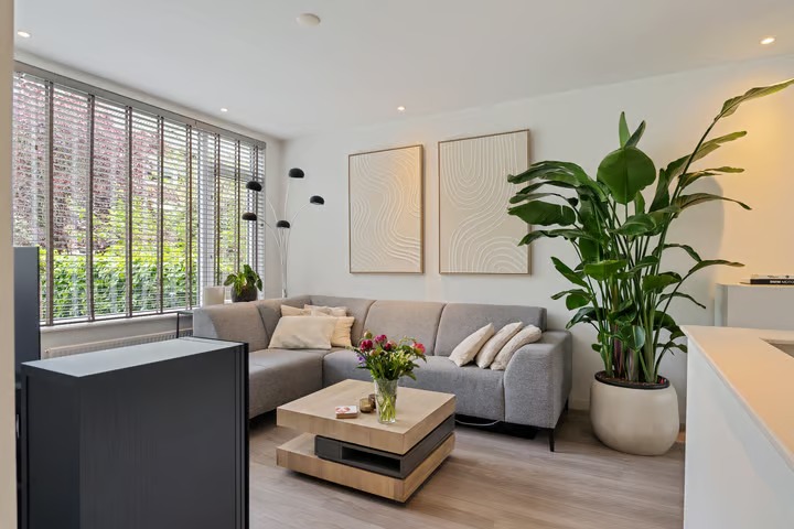 Dubbel benedenhuis Statenweg 162 C in Rotterdam