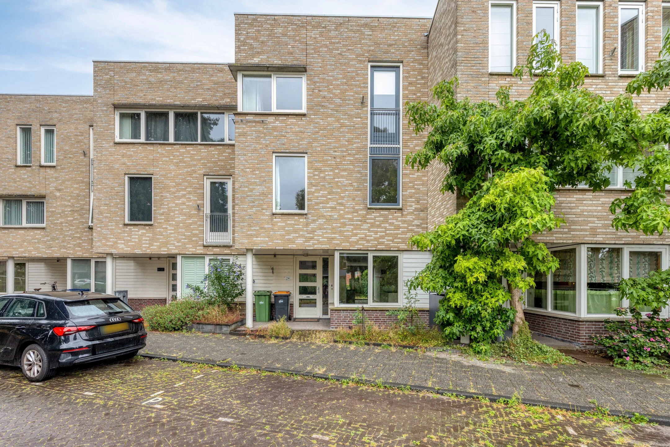 Verspringend Stekelbaarssingel 24 in Den Haag