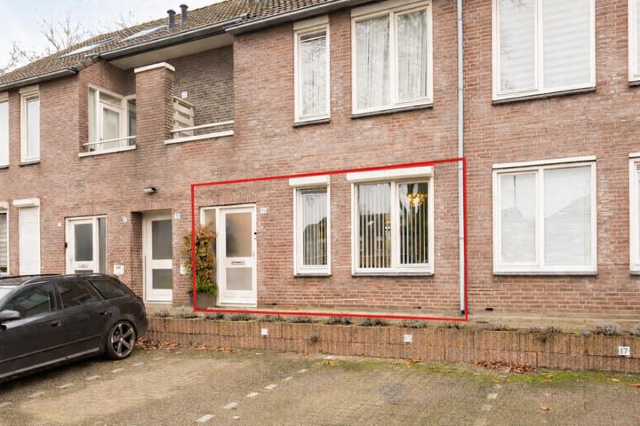 Benedenwoning Hollandhof 13 in Helmond