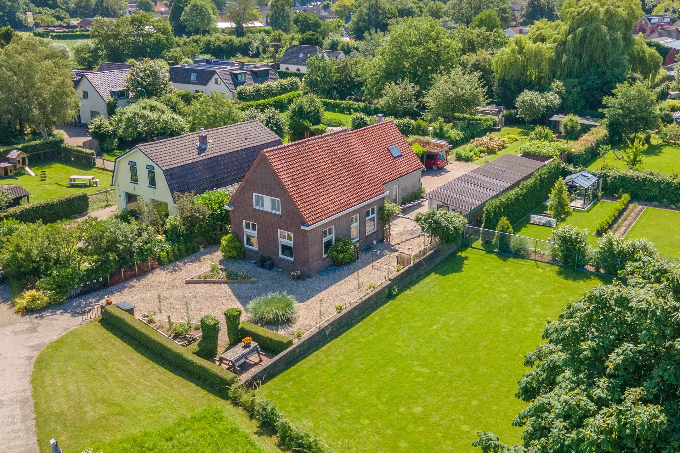 Vrijstaande woning (dijkwoning) Rijnbandijk 145 in Maurik