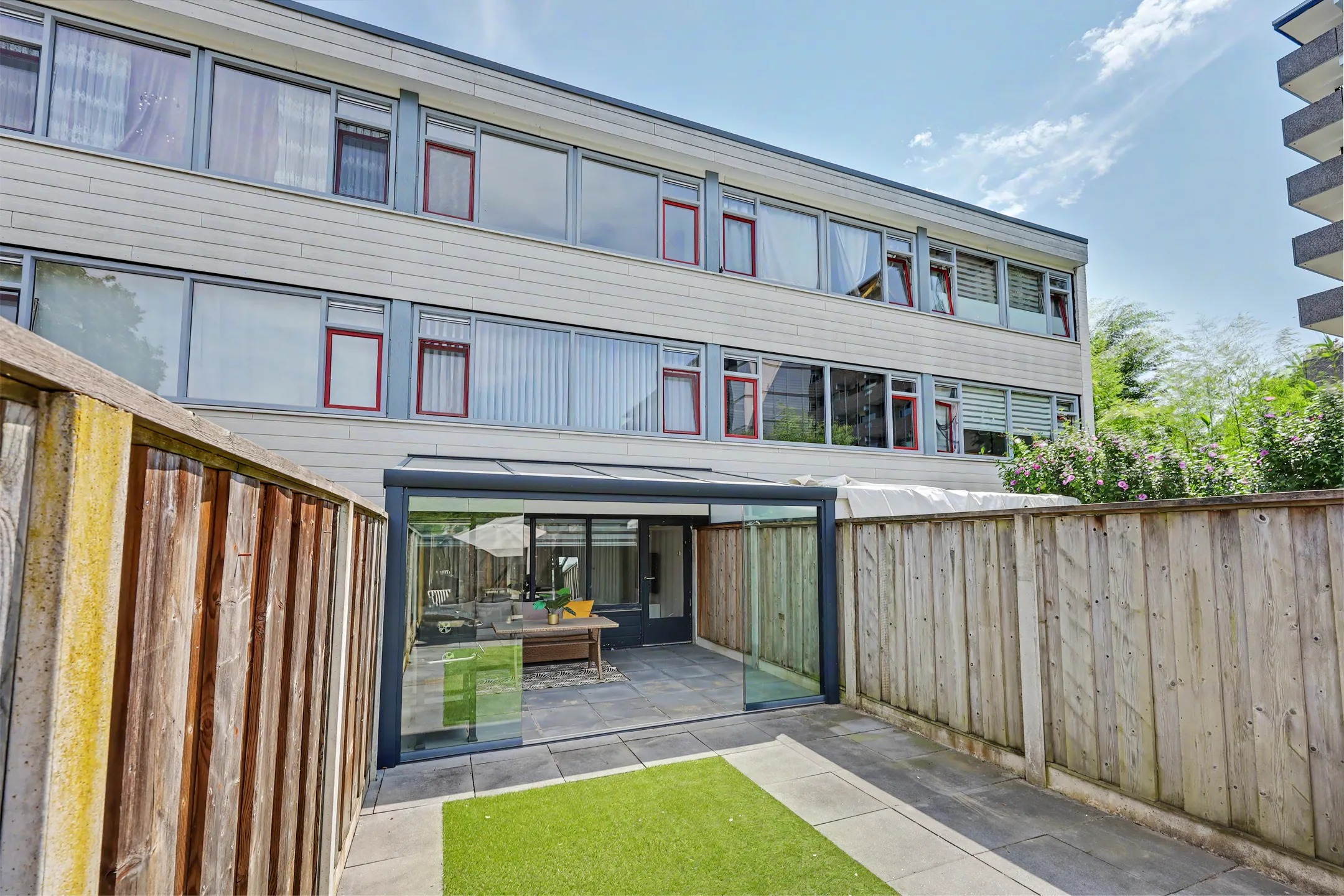 Tussenwoning Ypelobrink 188 in Enschede