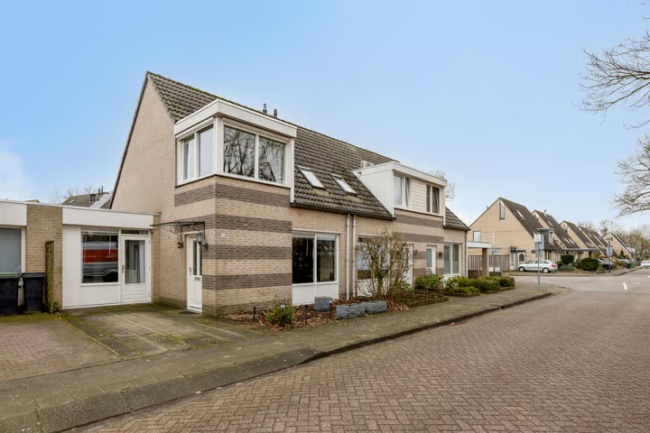 Hoekwoning Gazellelaan 5 in Helmond