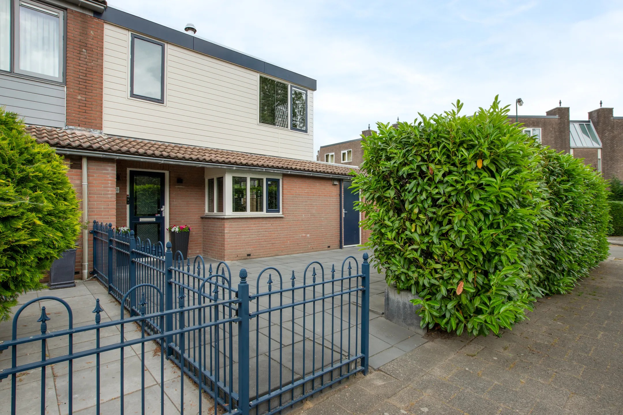 Hoekwoning Weidebloemenlaan 140 in Woerden