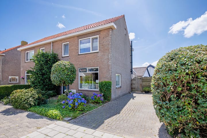 Eengezinswoning, 2-onder-1-kapwoning De Dageraad 4 Den Hoorn