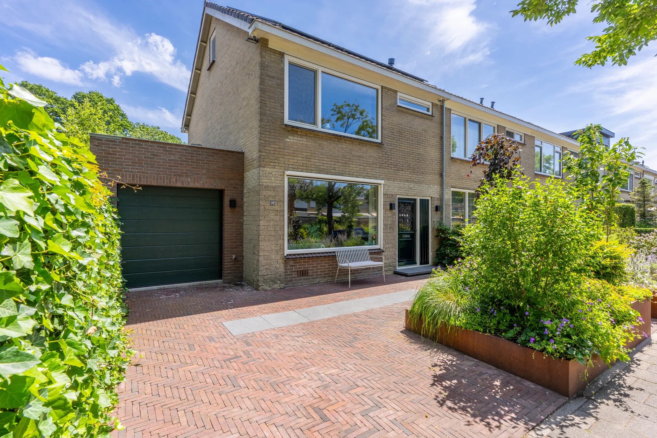 Hoekwoning Oudenrijnsingel 28 in De Meern