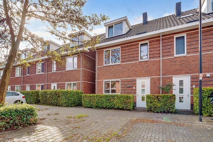 Eengezinswoning, hoekwoning Kometenlaan 30 in Huis ter Heide