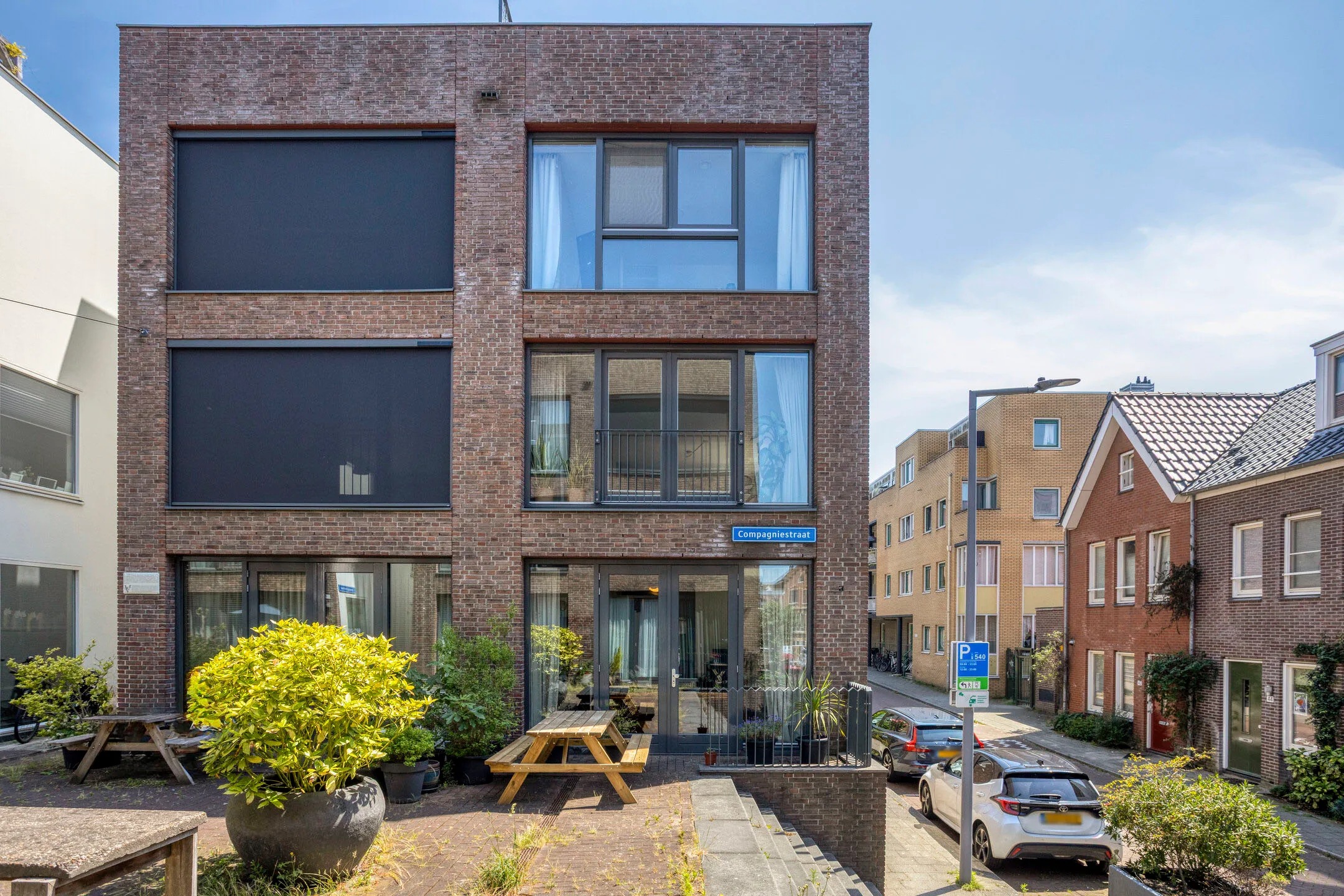 Hoekwoning Lange Dijkstraat 19 in Rotterdam