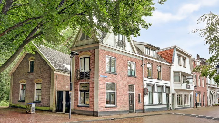 Hoekwoning Doelenstraat 39 in Almelo