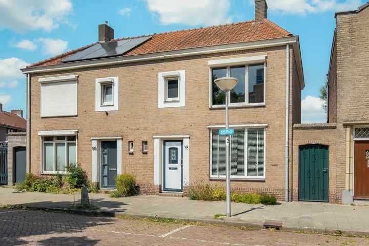 2-onder-1-kapwoning Spinnerstraat 48 in Eindhoven