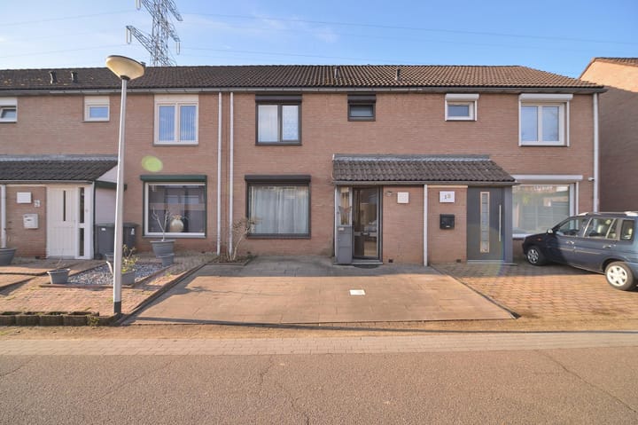 Tussenwoning Eemstraat 11 in Heerlen