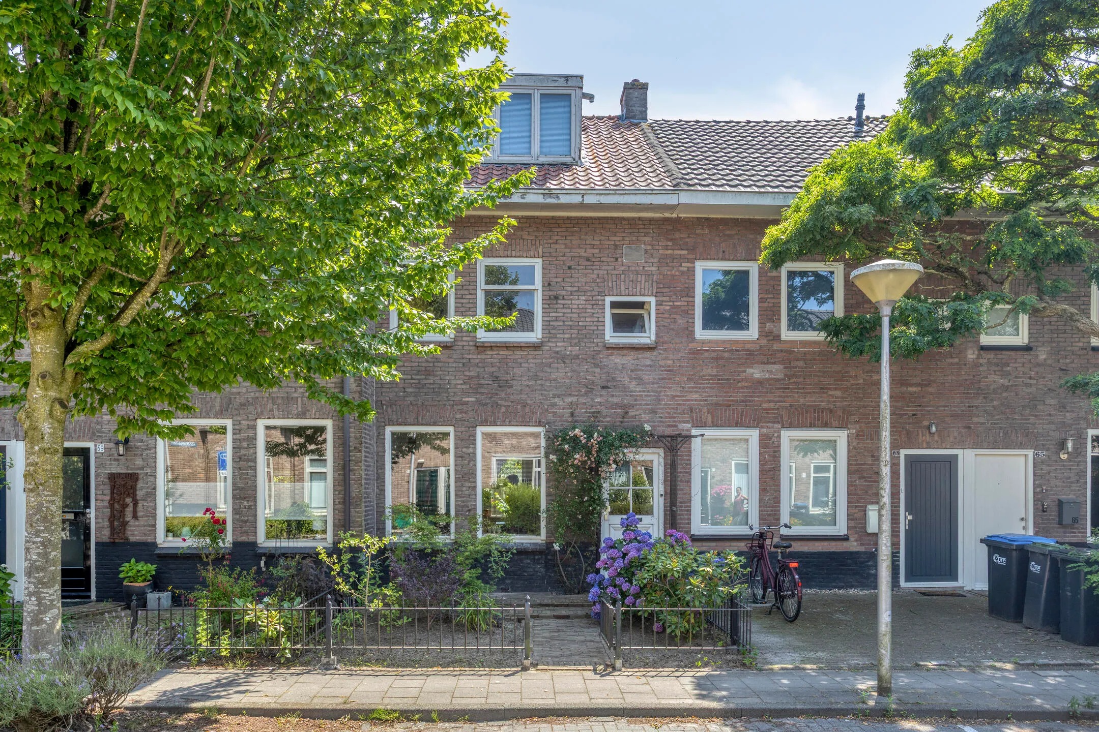 Tussenwoning Pioenroosstraat 61 in Eindhoven