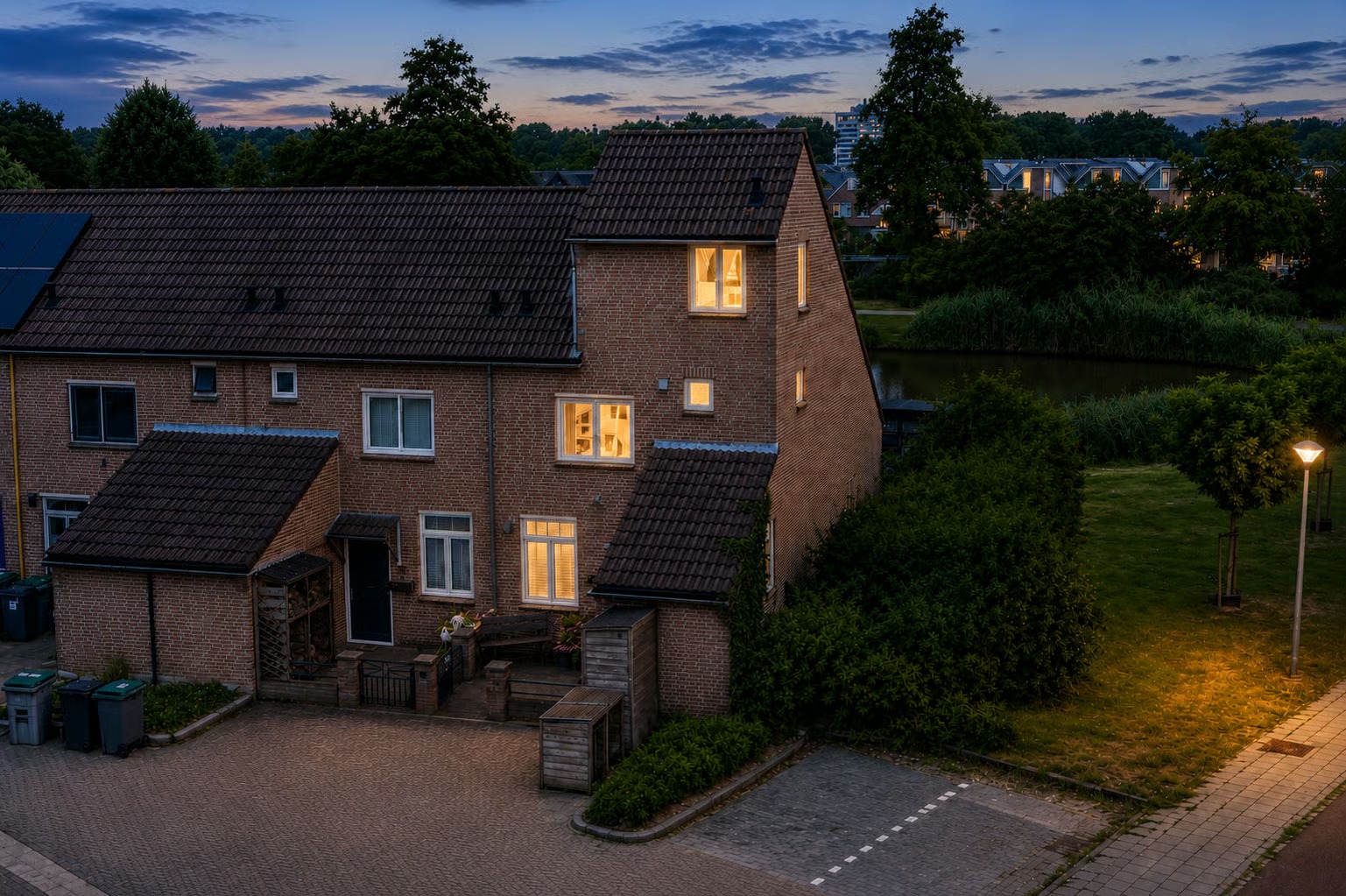 Hoekwoning Uivernest 45 in Huissen