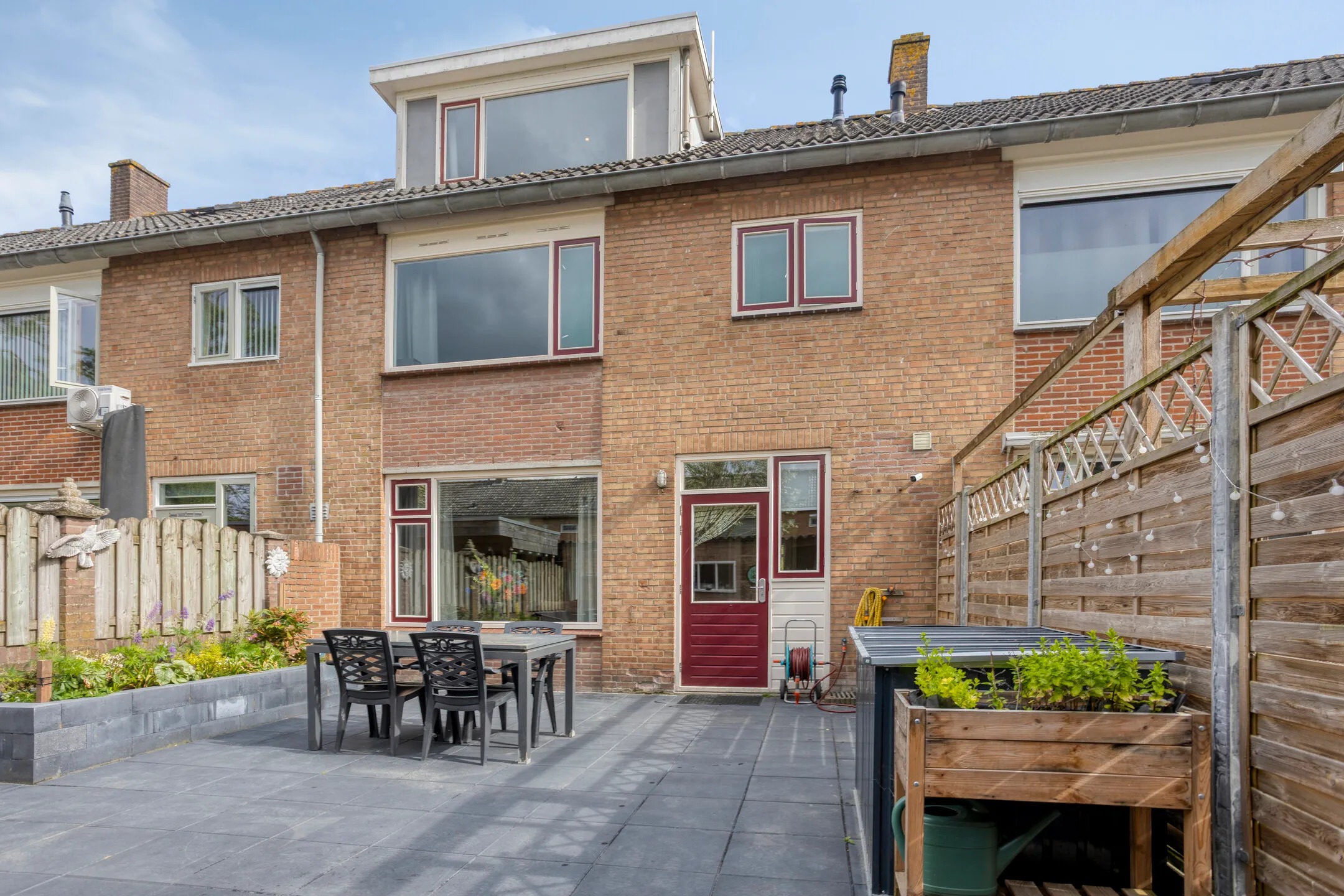 Tussenwoning Zeestraat 43 in Zevenbergen