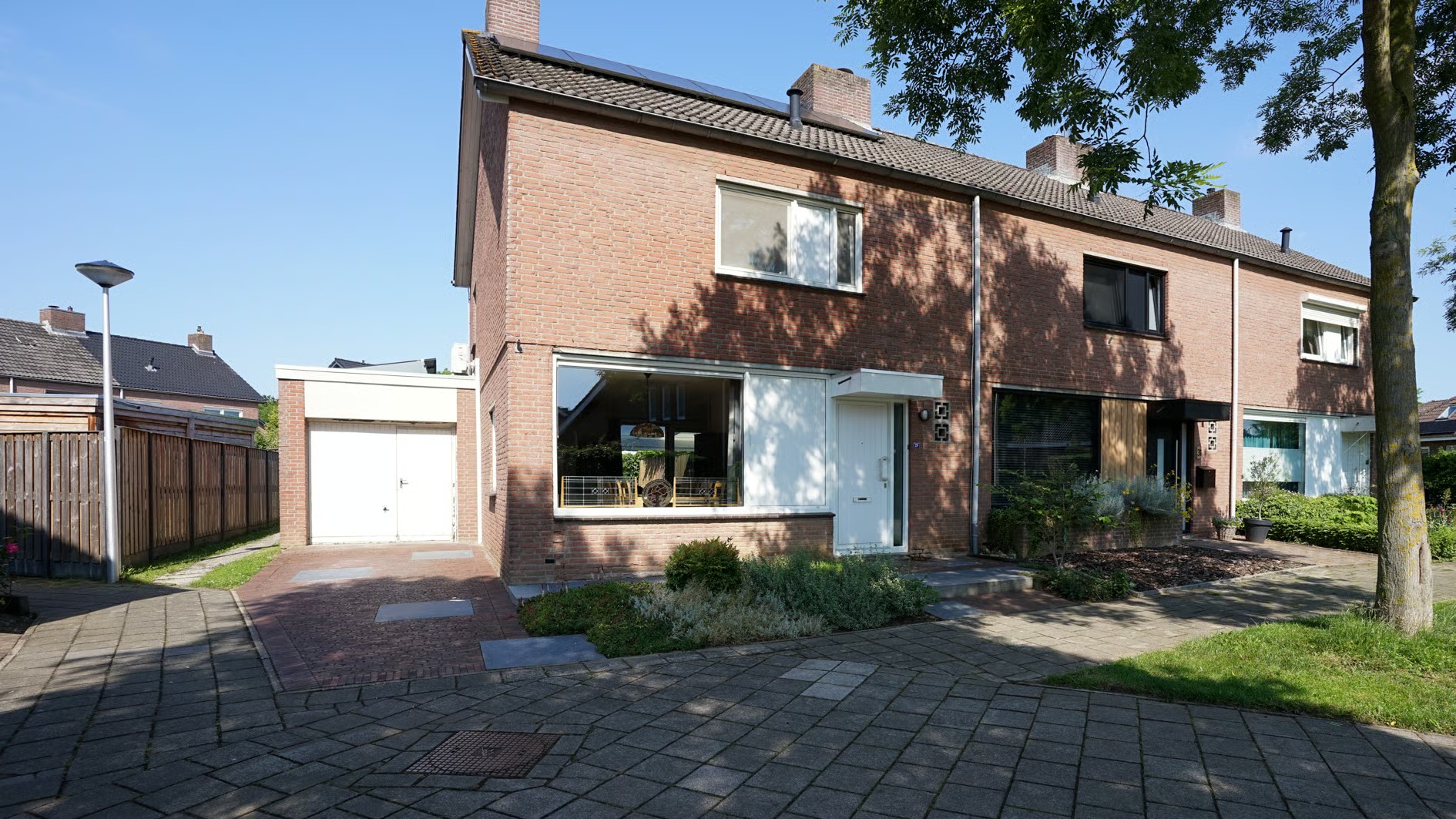 Hoekwoning Holsterbeek 29 in Geleen