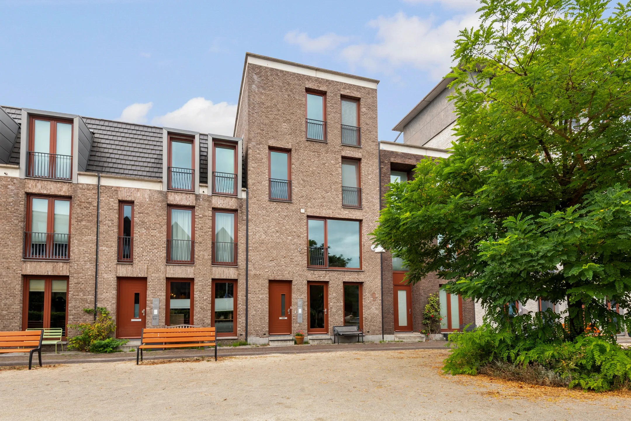 Tussenwoning Loes van Marlestraat 17 in Weesp