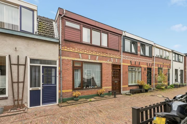Tussenwoning Wilhelminastraat 8 in Beverwijk