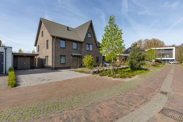 2-onder-1-kapwoning Cecil Powellhof 3 in Almere