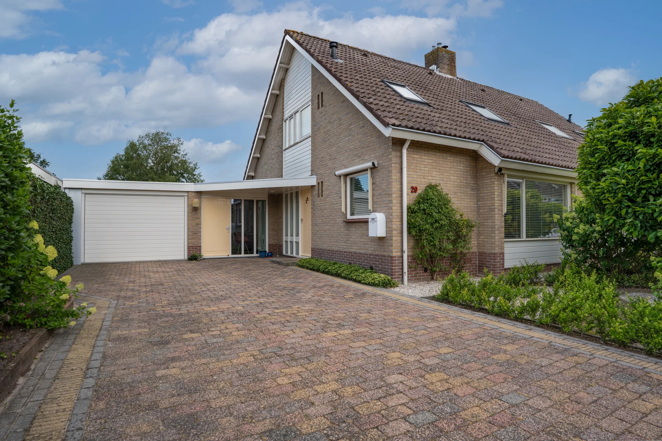 2-onder-1-kapwoning Valeriaan 29 in Heerenveen