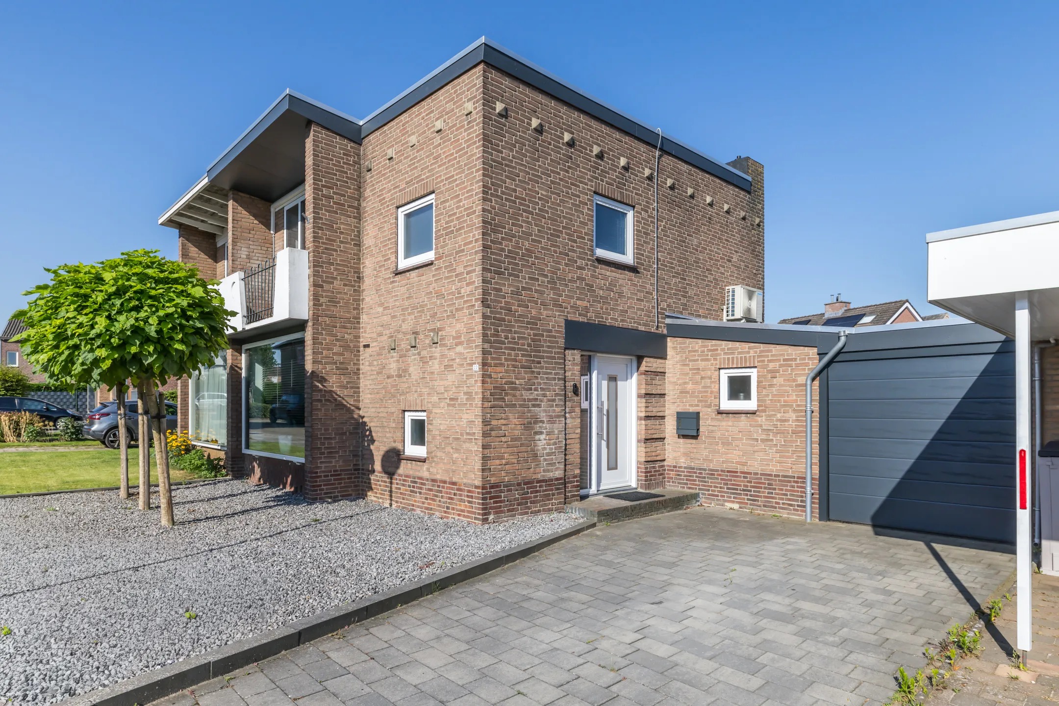 2-onder-1-kapwoning Clausstraat 22 in Landgraaf
