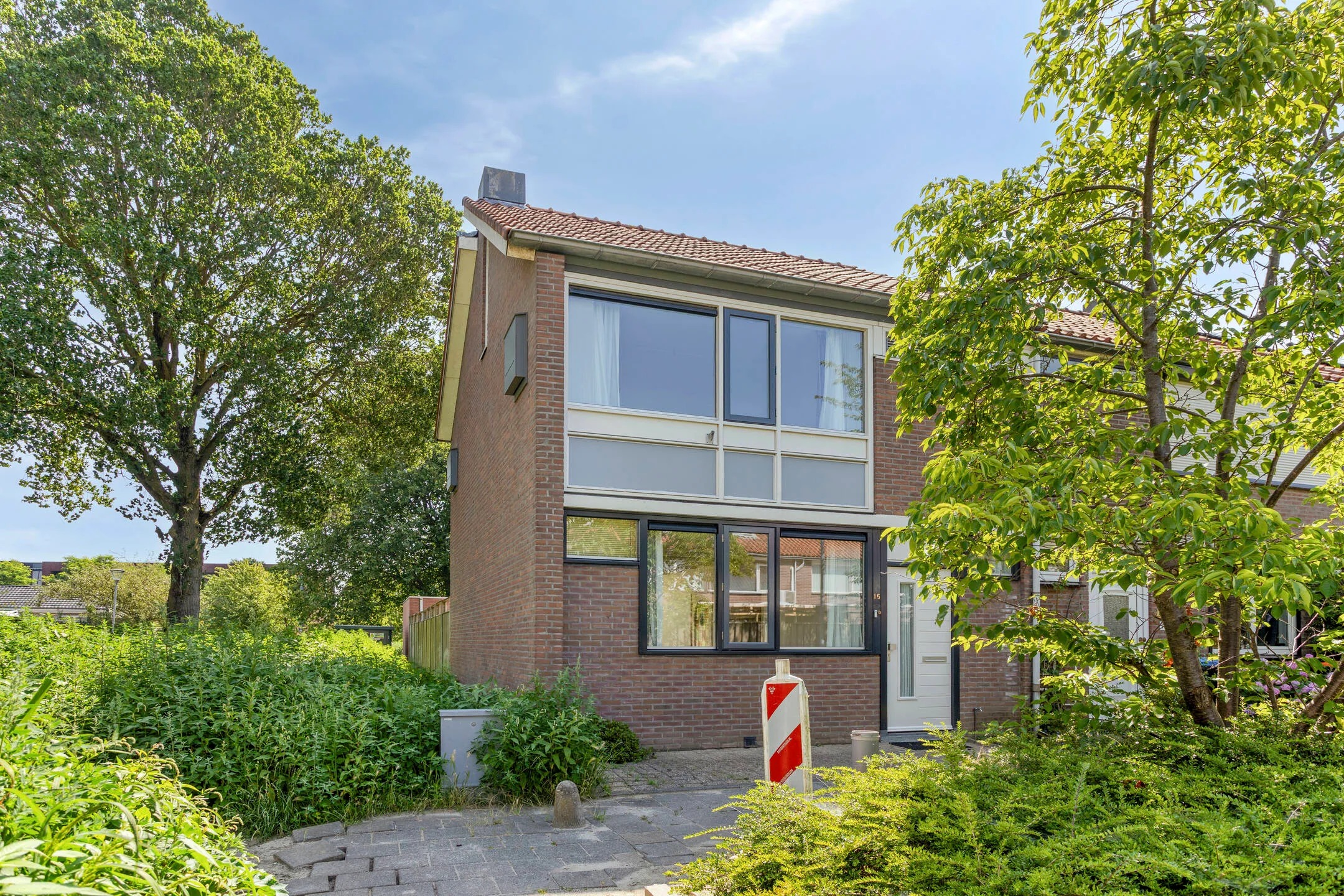 Hoekwoning Jacq Perkstraat 16 in 's-Hertogenbosch