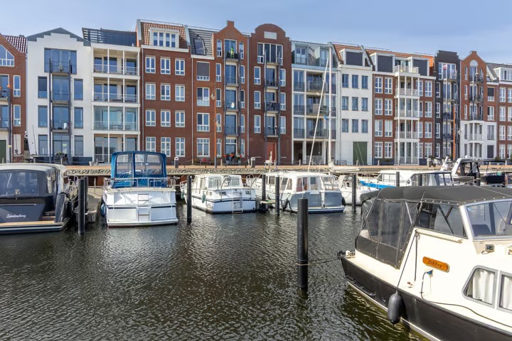 Bovenwoning Zuiderzeeboulevard 69 in Bunschoten-Spakenburg